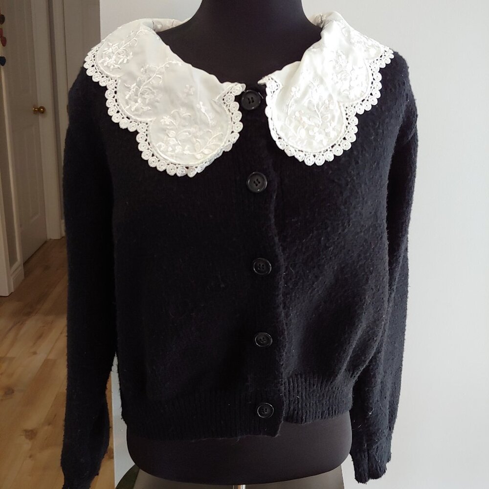 Black Cardigan With White Lace Trimmed Collar Winter/autumn Soft Goth Romantic